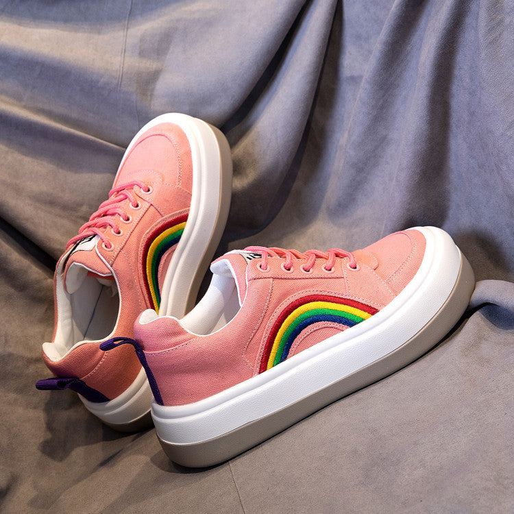 PU-Sneakers in Regenbogenfarben