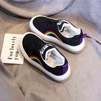 PU-Sneakers in Regenbogenfarben