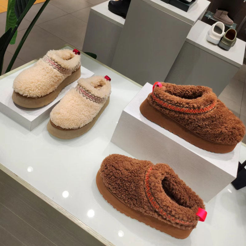 Aule Warm Platform Sandals
