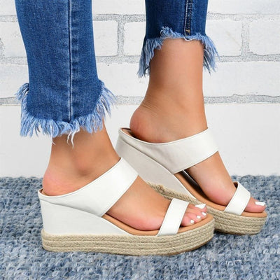 Classic Pattern Platform Sandals